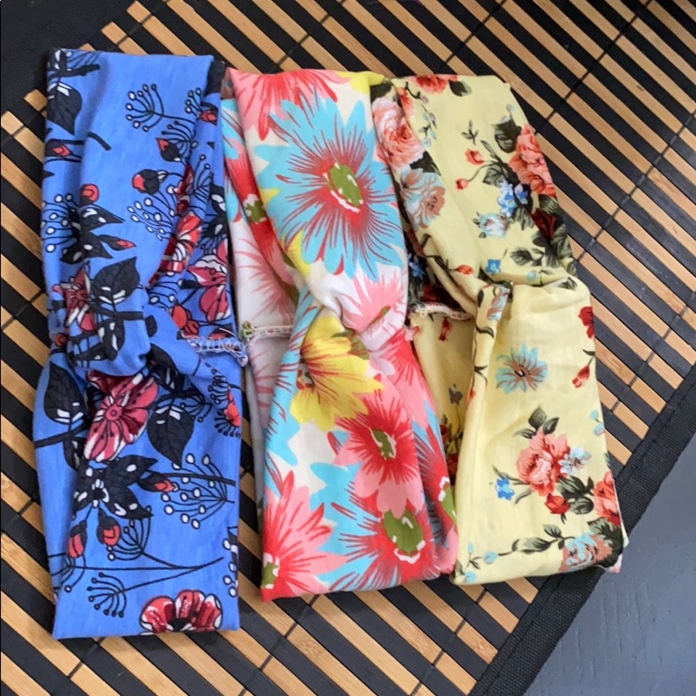 3 New knotted floral headbands - Picture 1 of 4